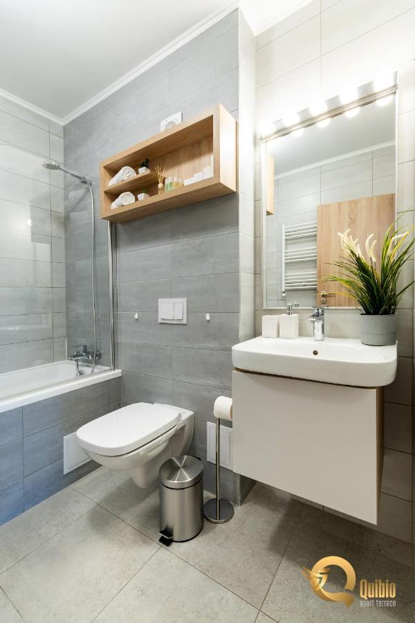 Quibio Apart Terrace Braşov Exteriör bild